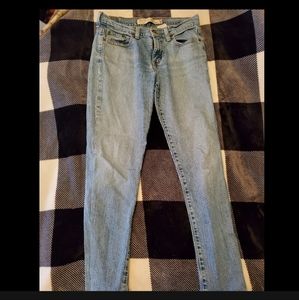 Levi's size 4